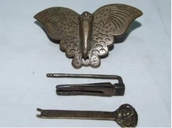 

Metal Crafts Chinese old style Brass Carved lucky butterfly lock and key old