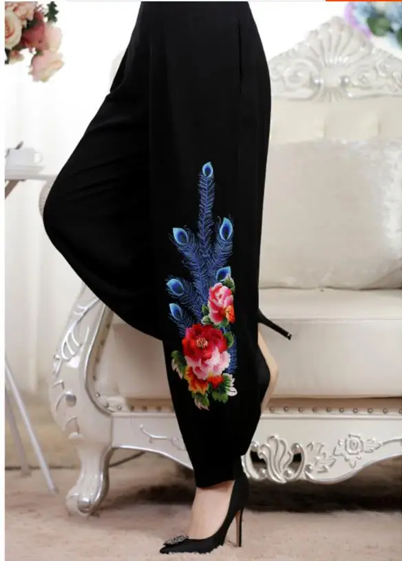 

2019 spring and summer new national wind casual pants high waist wide leg pants bloomers cotton and linen embroidery pants