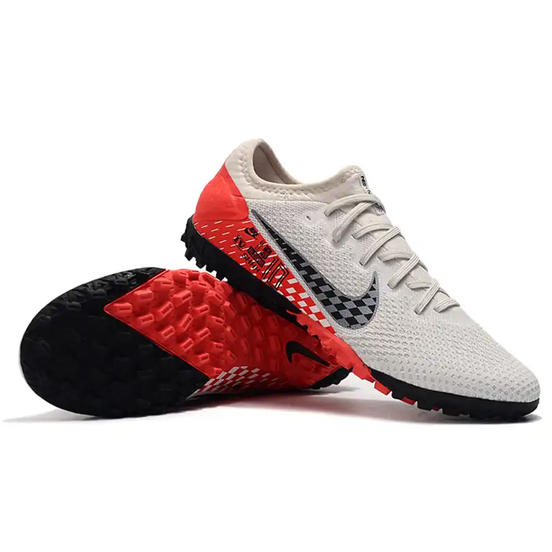 Chuteira Nike Mercurial Vapor XII Club CR7 Campo Infantil