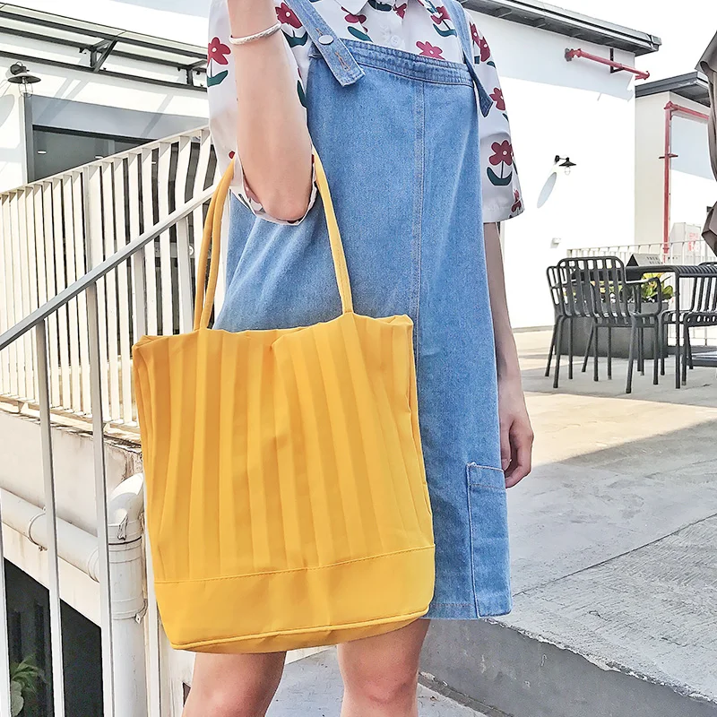 

Thailand Style Bucket Totes Vertical Pleats Shoulder Bags Lightweight Durable Pleated Shoulder Bags Summer Handbags