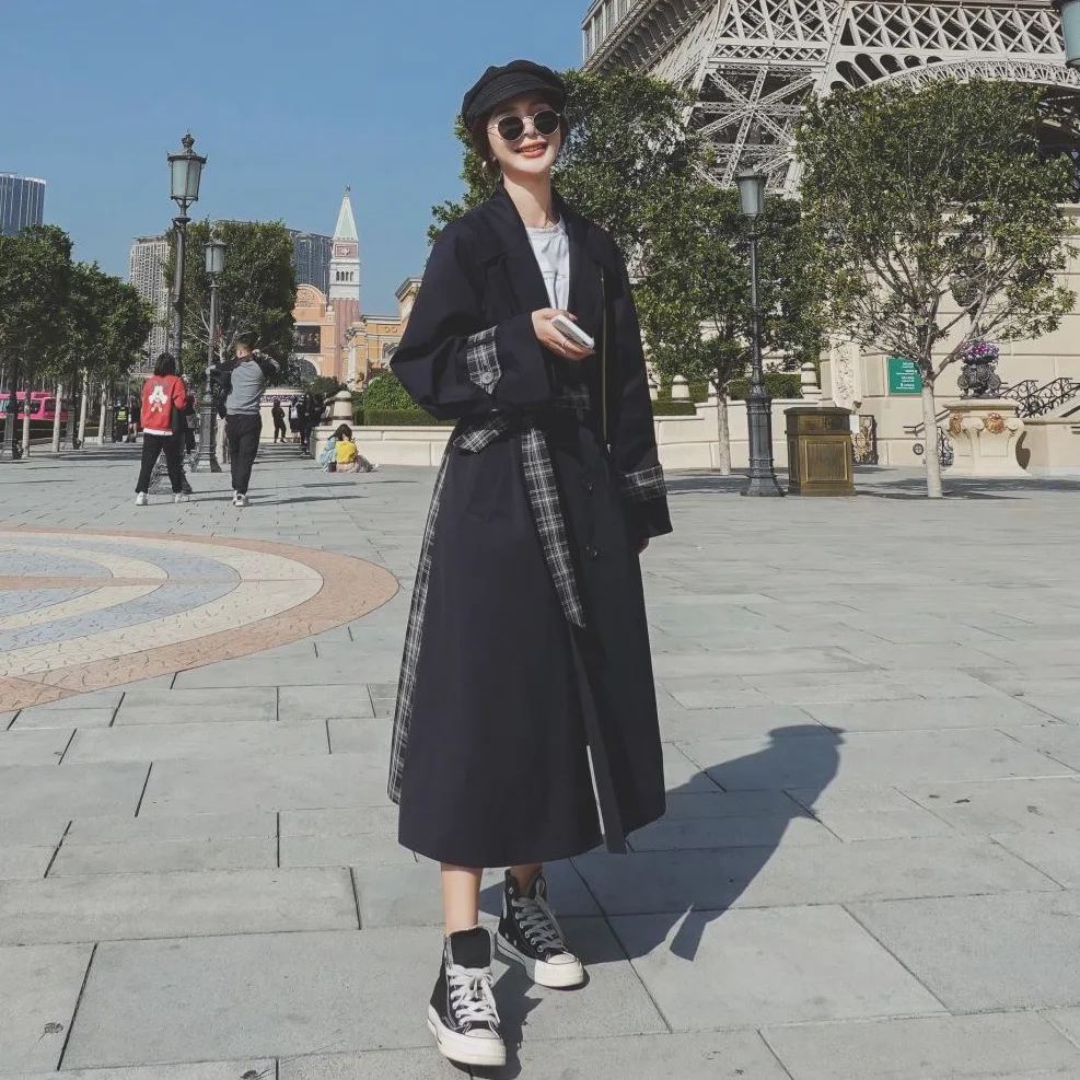

Photo Shoot INS England Plaid Stitching Dark Blue Sense of Design Double Breasted Waist Hugging Lace-up Suit Collar Trench Coat