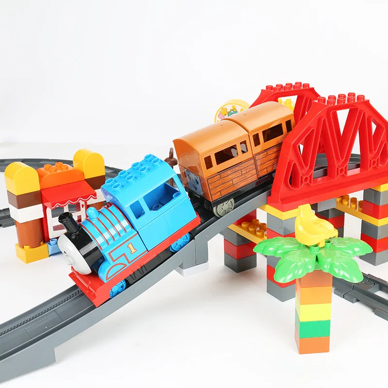 

Hui mei Building Blocks Large Particles Electric Locomotive Assembled Camera Track Parts Toy Accessories Parts Children'S Educat