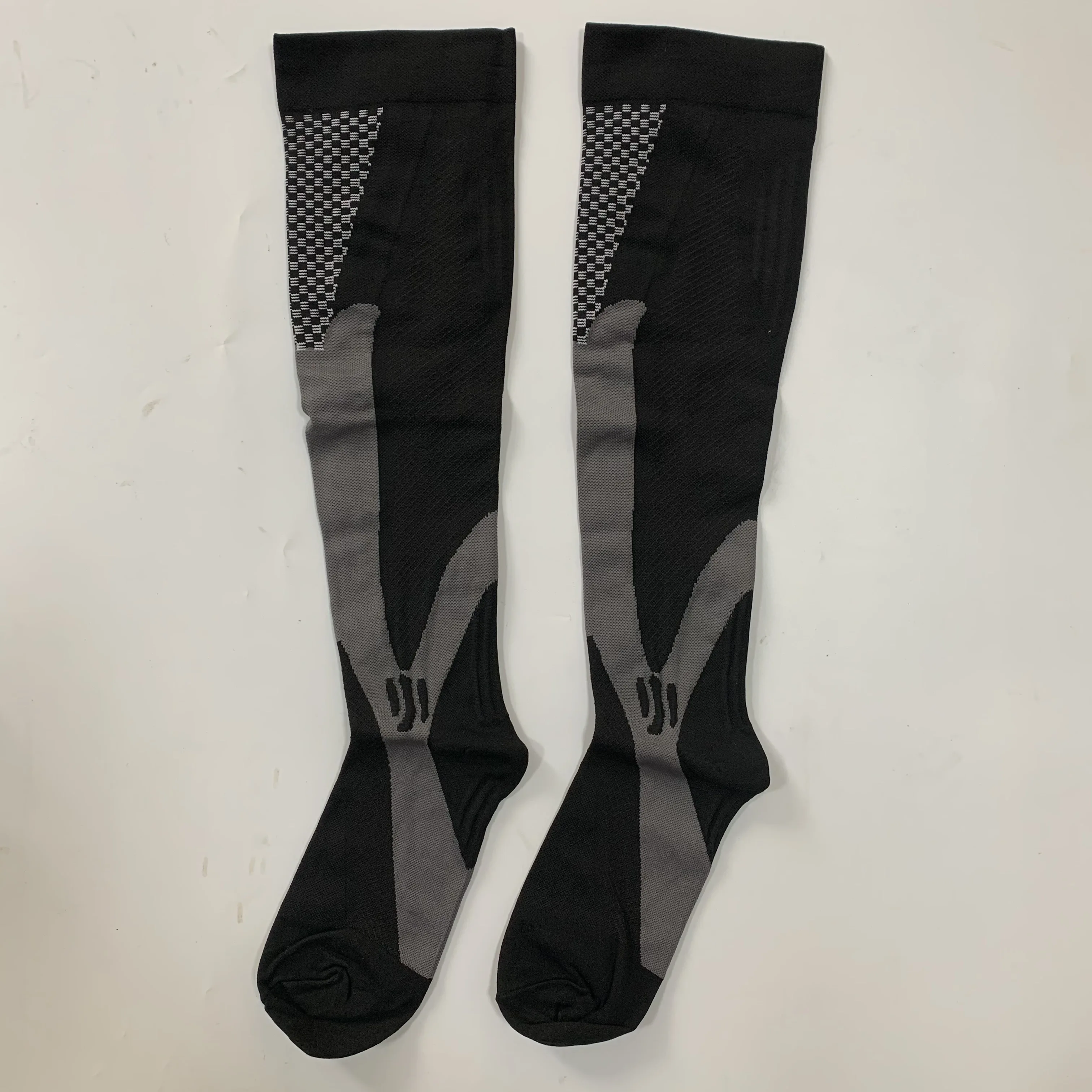 Men Women Compression Running Gym Socks Knee High Support Stockings Breathable Cycling Sports Socks for Socer Basketball Sport