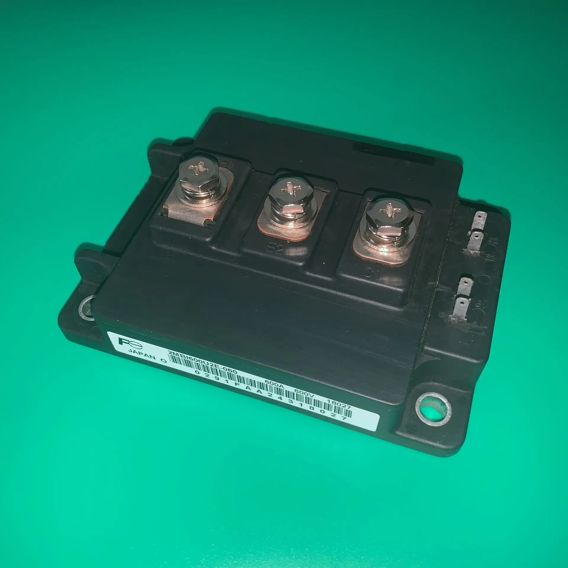Модуль 2MBI600U2E-060 2MBI 600U2E-060 IGBT 600A 600V 2MBI600U2E060 2MBI600U2 E-060 2MBI600 U2E-060 2MB1600U2E-060 | Электронные