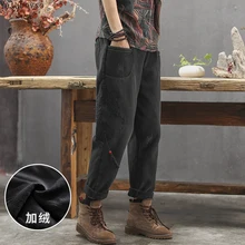 Новинка, винтажные свободные джинсы с вышивкой, повседневные штаны, свободные, эластичный пояс, полная длина, джинсы для мам, женские с бархатом Z4