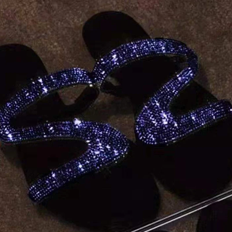Blue diamonds Женские блестящие шлепанцы; прозрачная летняя мягкая прозрачная пляжная обувь на плоской подошве; шикарные женские Вьетнамки; женские шлепанцы; большие размеры; - Цвет: Blue diamonds
