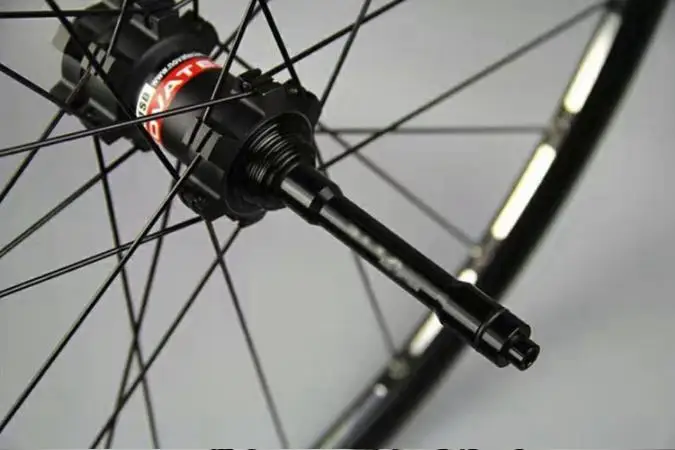 Адаптер QR ZRACE на 15 миллиметров переходник 9 мм для MTB и ROAD передняя ось CUBO