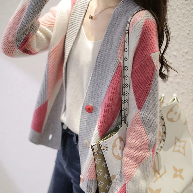 Spring 2021 new knitted cardigan women sweater style ladies western loose fashion color matching short plaid trend vintage y2k green sweater