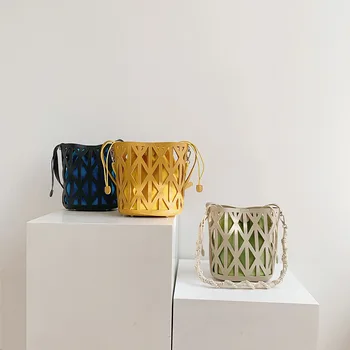 

Women's Bag 2019 Brand Hollow Beach Bag Bolsa Feminina Stitching Contrast Color Crossbody Bag PU Diamond Shoulder Bag Wallet