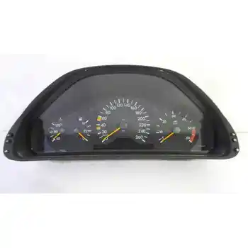 

2274919 watch Features Km Mercedes E-Class (w210) Saloon