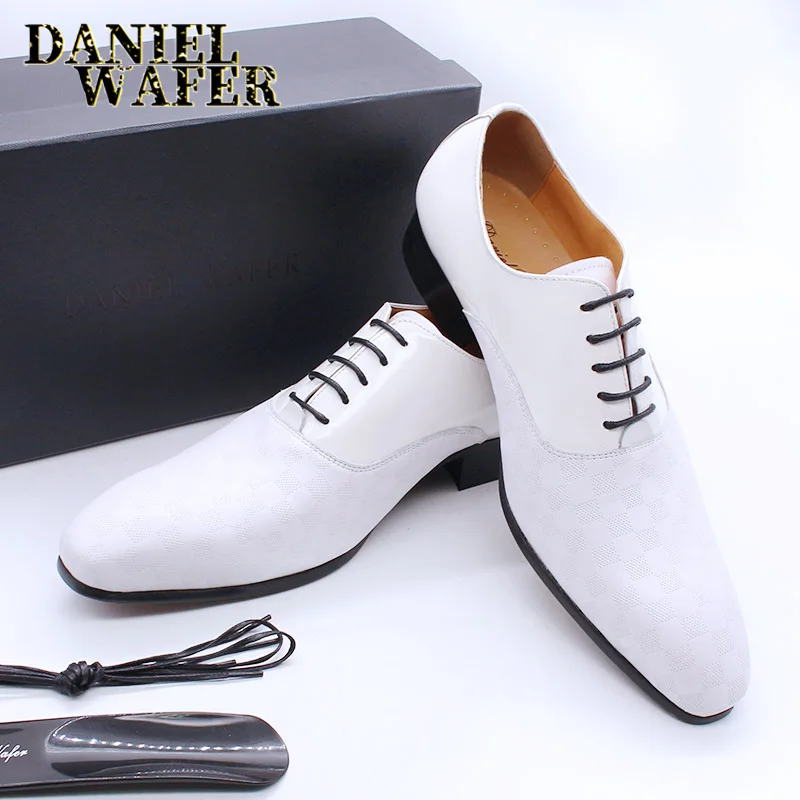 LUXURY ITALIAN MEN OXFORD SHOES FASHION PLAID PRINTS PATENT LEATHER SHOES BLACK WHITE LACE UP WEDDING OFFICE MEN FORMAL SHOES LUXURY ITALIAN MEN OXFORD SHOES FASHION PLAID PRINTS PATENT LEATHER SHOES BLACK WHITE LACE UP WEDDING OFFICE MEN FORMAL SHOES
