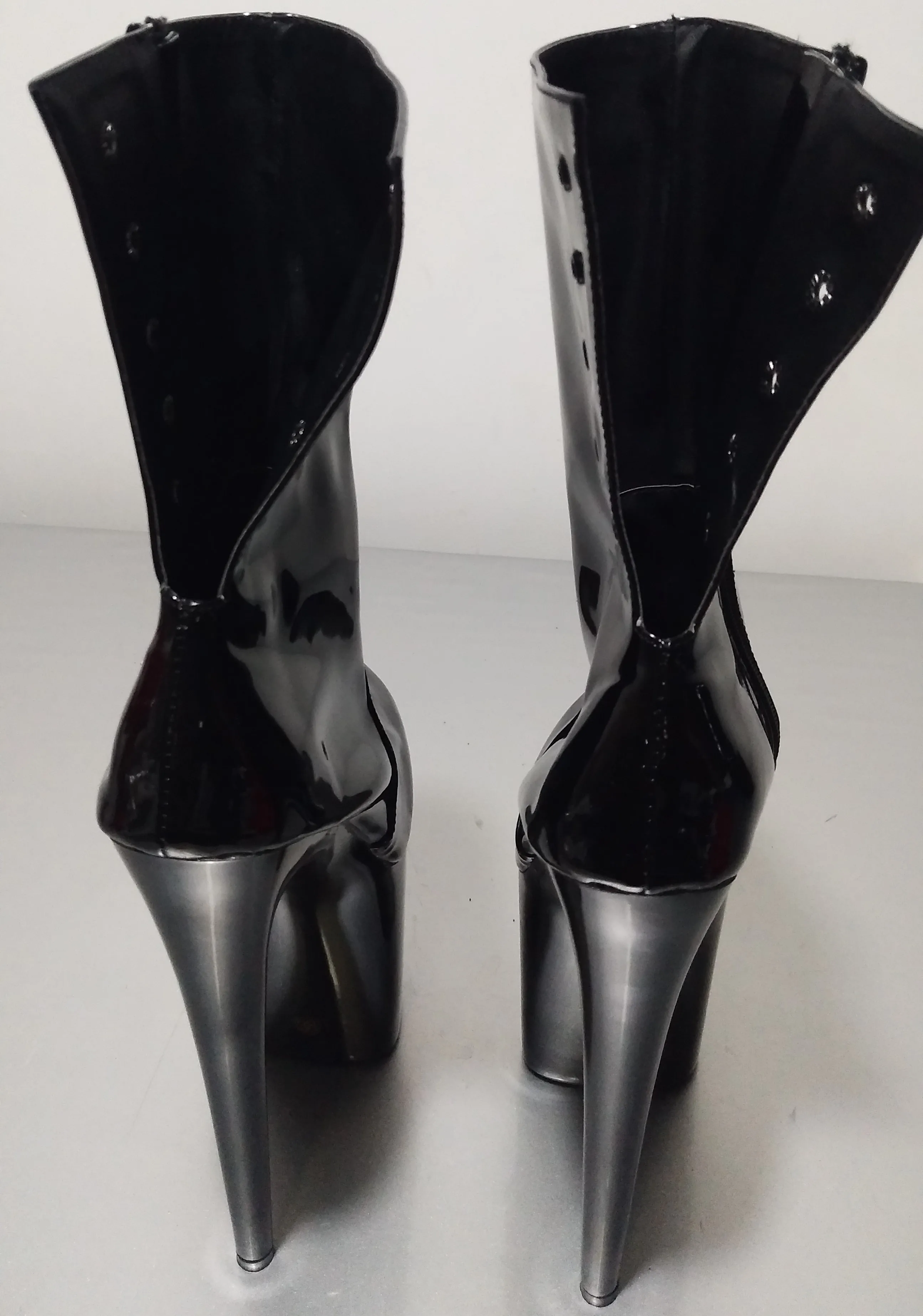 20cm Black sexy patent leather ankle boots, a low - size, low - bottom sex high heels, fine - with special - Dance Shoes