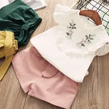 Комплект в Корейском стиле, г. Летняя новая продукция, рубашка с цветочным рисунком и оборками для девочек Вышивка+ милые шорты Комплект из двух предметов