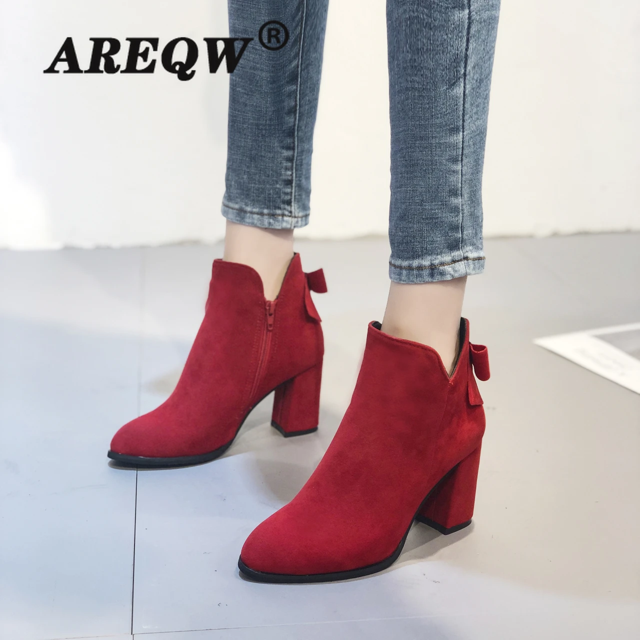 Botines de ante para mujer, zapatos de plataforma con alfombra roja, de  felpa, cálidos, para Otoño e Invierno - AliExpress