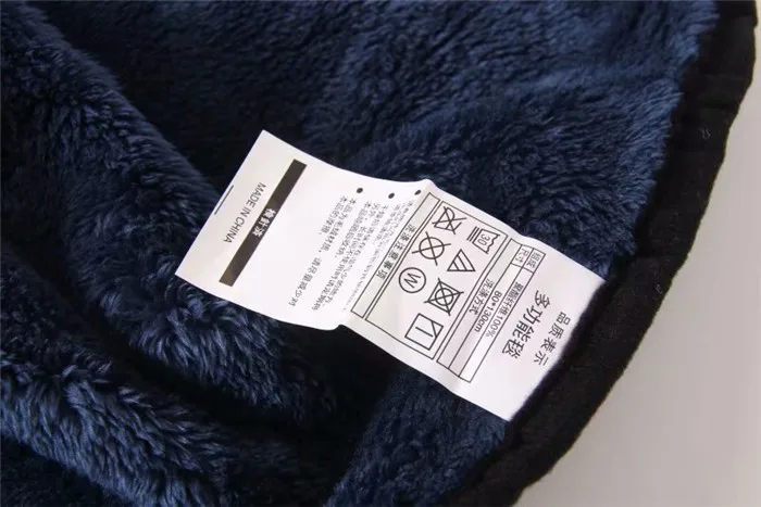 9373715729_1233742109