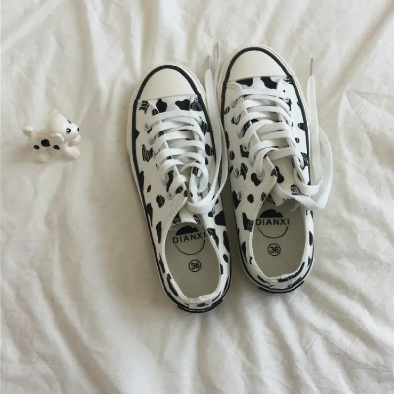 

Flat-bottom White Shoes Cow Pattern Graffiti Comfortable Casual 2020 New Wild Canvas Shoes low To Help Female Sneakers K18-4