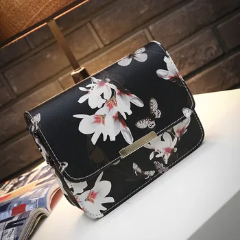 

Women Floral leather Shoulder Bag Satchel Handbag Retro Messenger Bag Famous Designer Clutch Shoulder Bags Bolsa Bag Black White