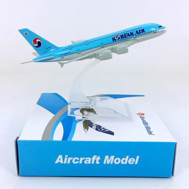korean air toy plane