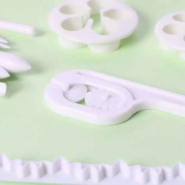 Cake Tool 71 Pieces DIY Fondant Cake Decoration Set Biscuit Mold Embossing Die Cutting tool VJ-Drop