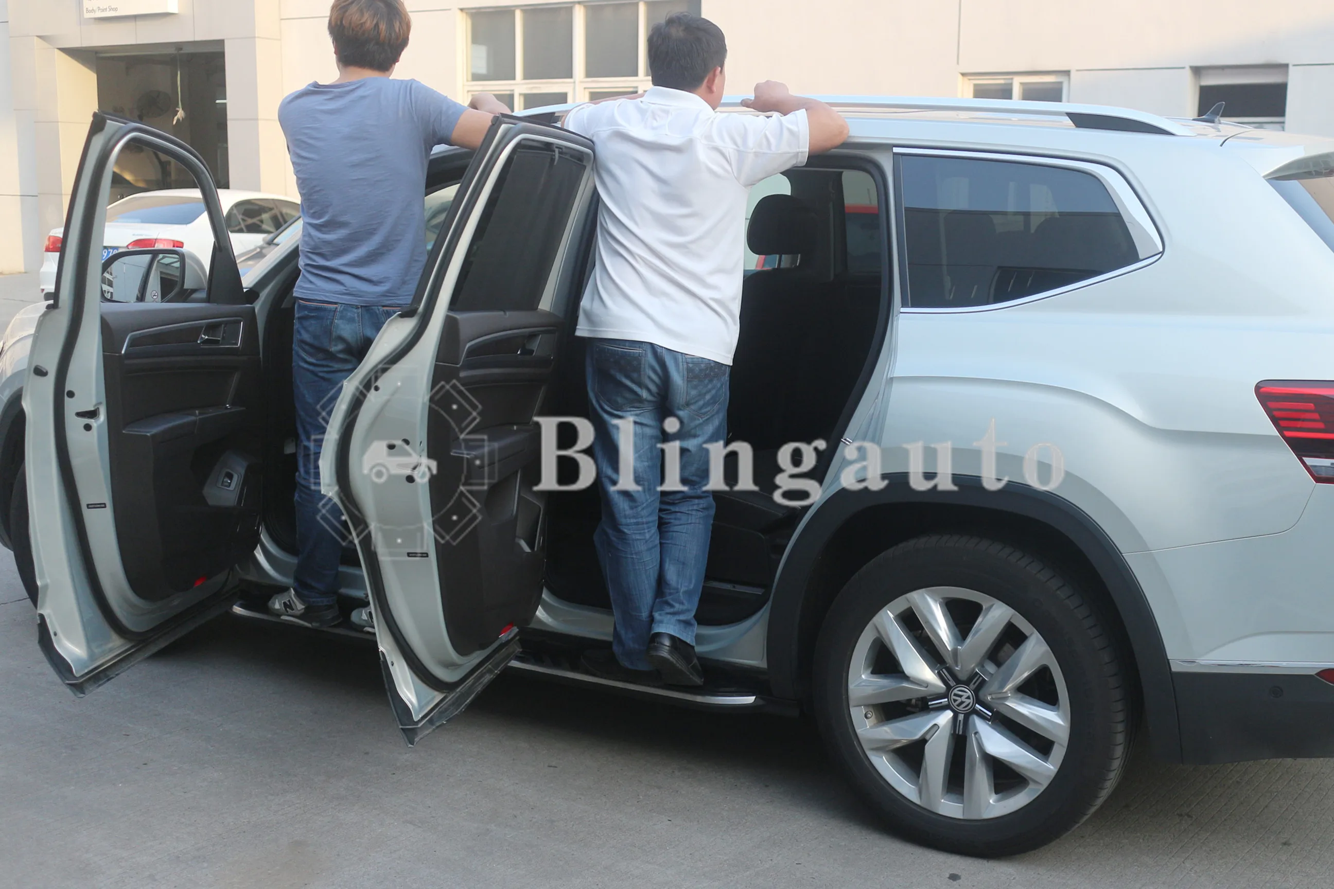 Подходит для Volkswagen Teramont Atlas 2018 2019 2020 2 шт. левая и правая алюминиевая подножка
