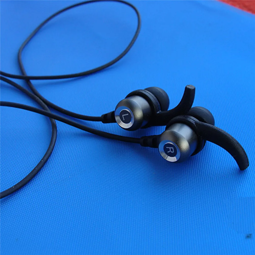 Replacement Earbuds Earphones for Oculus Quest VR Gaming Headset Accessories 1 Pair Short line Split Unilateral Headphones