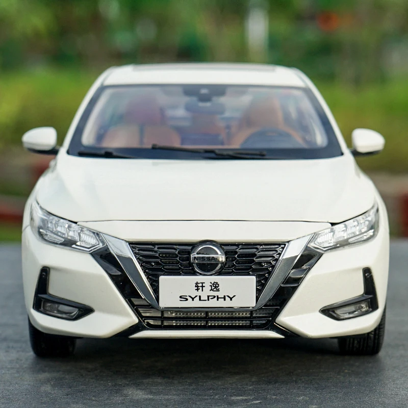 1:18 Масштаб NISSAN SYLPHY 14го поколения металлическая литая модель автомобиля с небольшим подарком