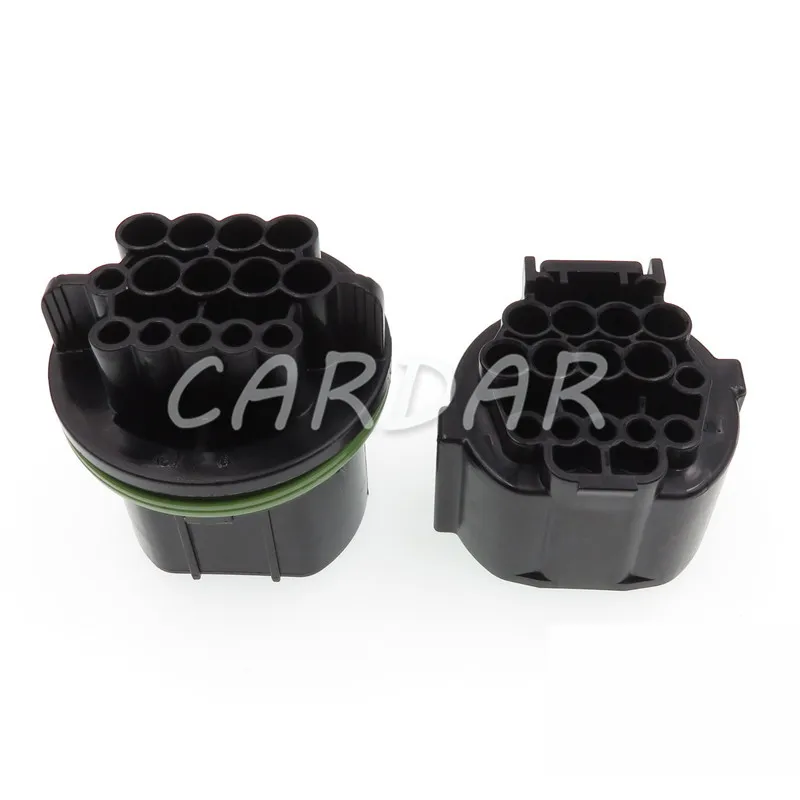 Рисунок 2 - Водонепроницаемый штекер для автомобильной фары