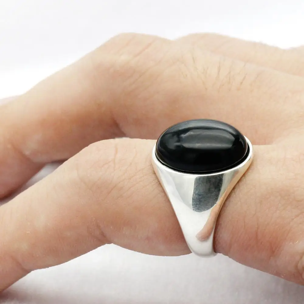 Simple Black Stone Ring For Men Elegant Silver Ring With Round