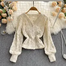 

Lantern Long Sleeve V Neck Flower Lace Shirt Femme Short Blusas All-match Women Lace Blouse Pearl Button Beige Tops Spring New