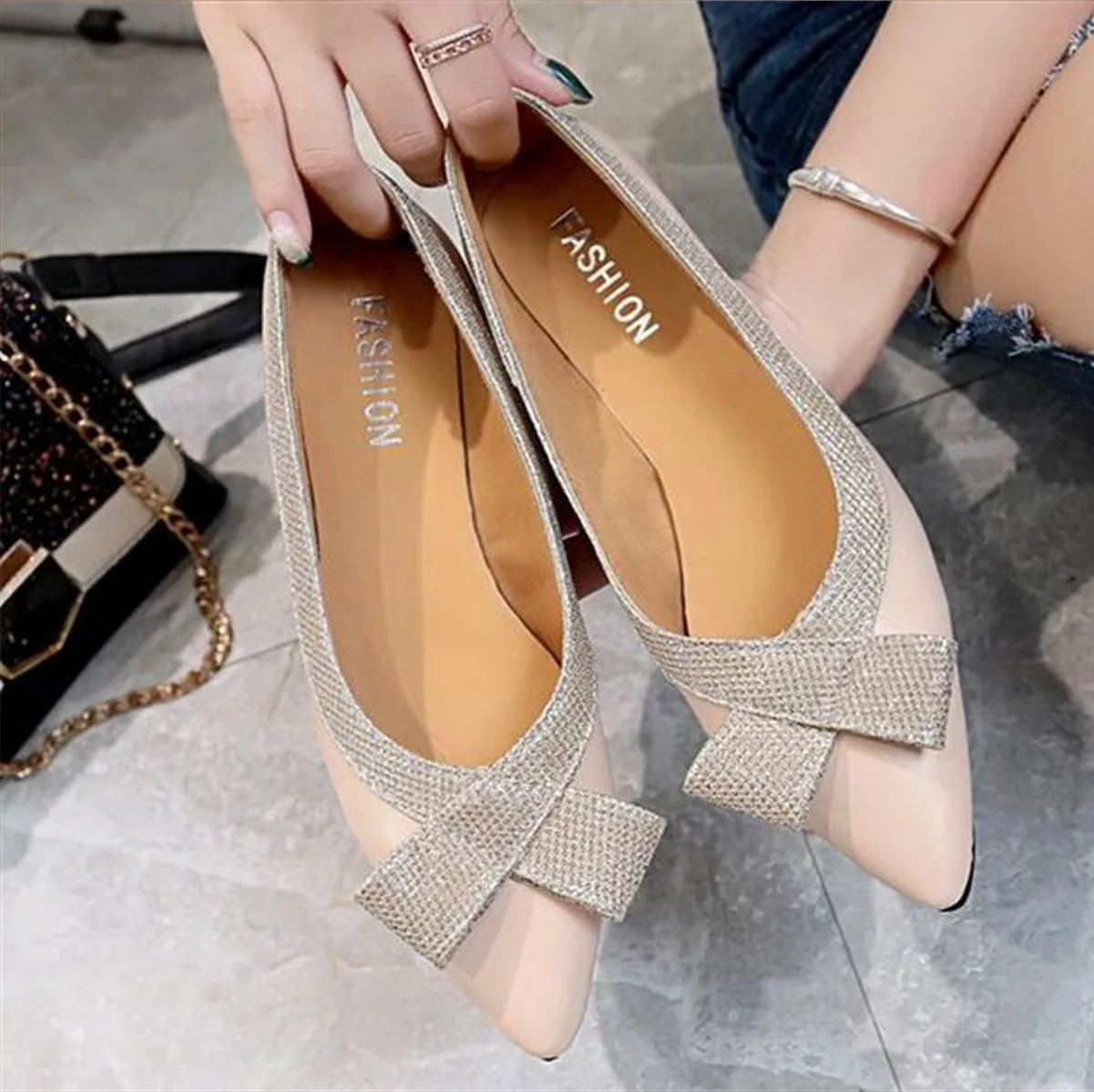 

Classics Leisure Pointed Toe Women Slip-On Flats PU Rubber Shallow Loafer Shoes Butterfly-knot Solid Casual Summer Women Shoes