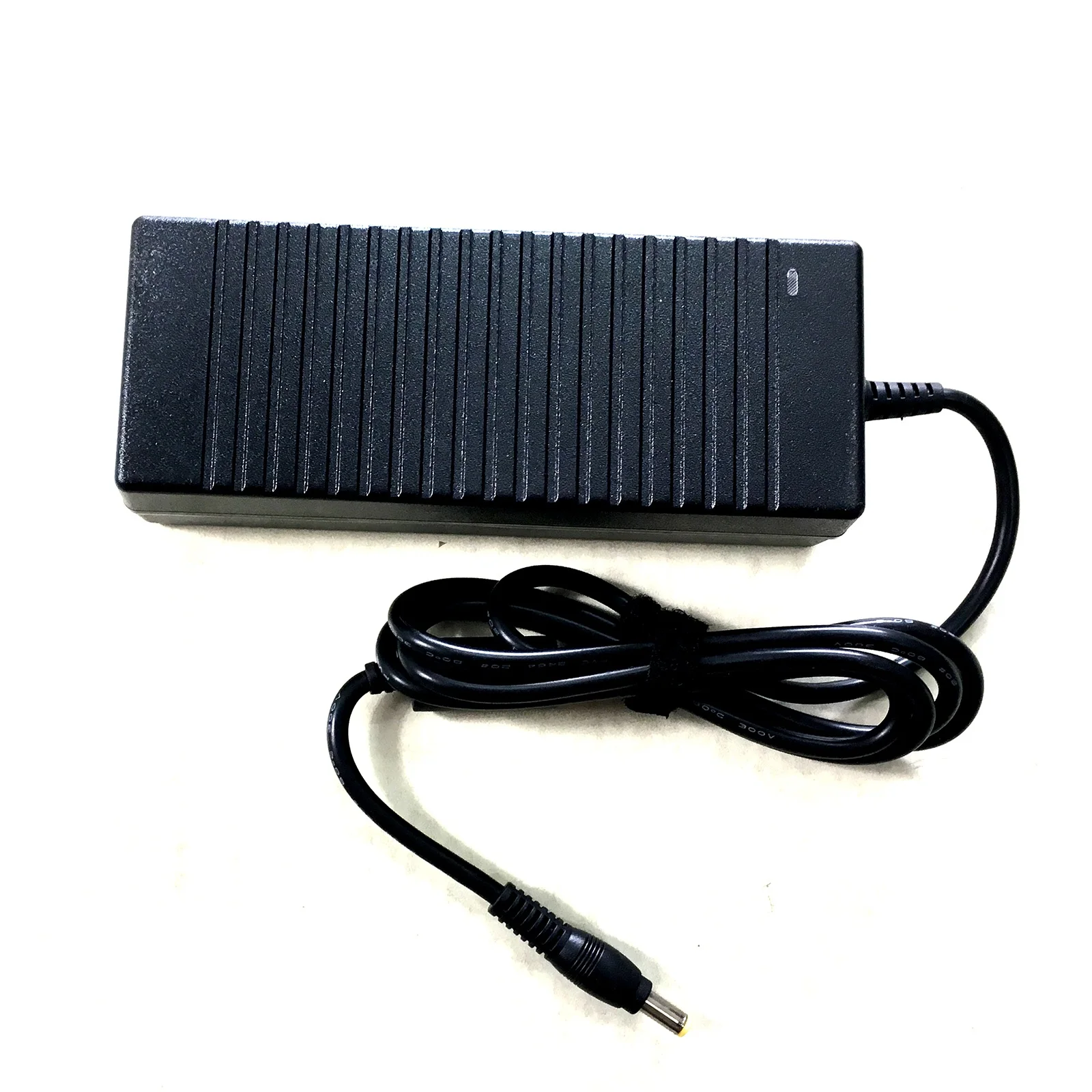 Блок питания переменного тока для ноутбука Acer Aspire V15 Nitro VN7 591G 7 593G V5 78R9 793G
