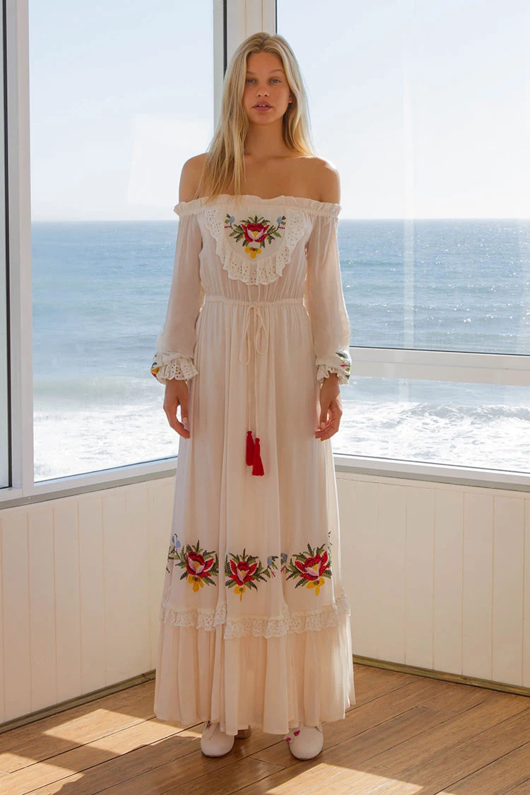 Богемное цветочное вышитое белое осеннее платье Макси женское кружевное платье с кисточками и рюшами с отделкой поясом длинное платье винтажные Сарафаны - Цвет: Белый