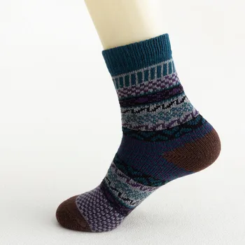 

5 Pack Womens Socks Vintage Winter Soft Warm Cold Knit Wool Socks Winter home comfort and warmth ladies long plush socks