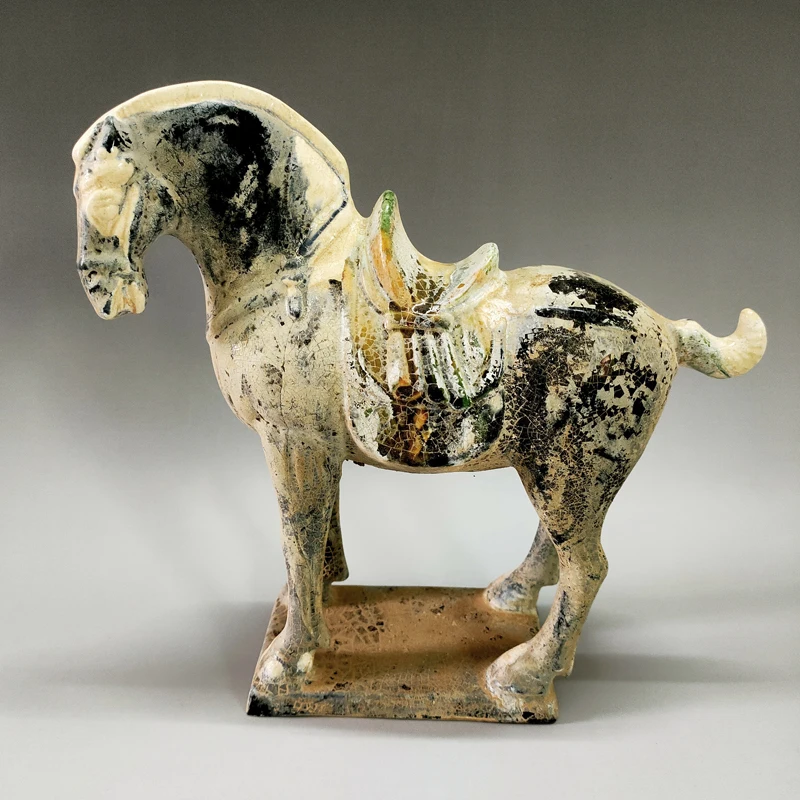 

20 cm / Elaborate Chinese Famous Tang Dynasty Craftsmanship Tang Sancai Ceramic Collection Home Decoration Black Horse Statue