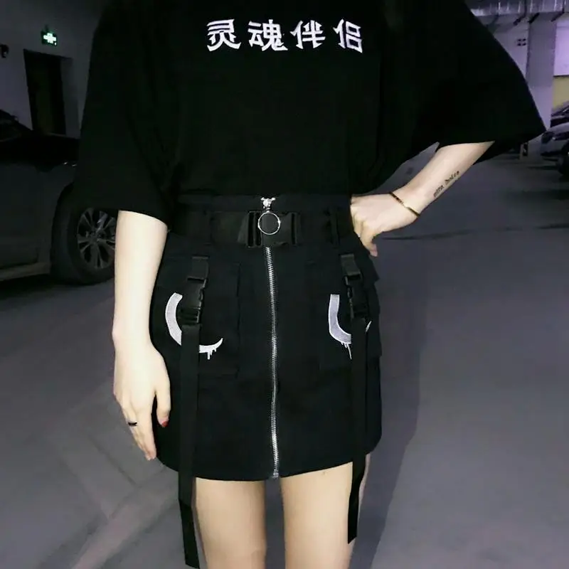 Женская мини-юбка на молнии с карманами S008
