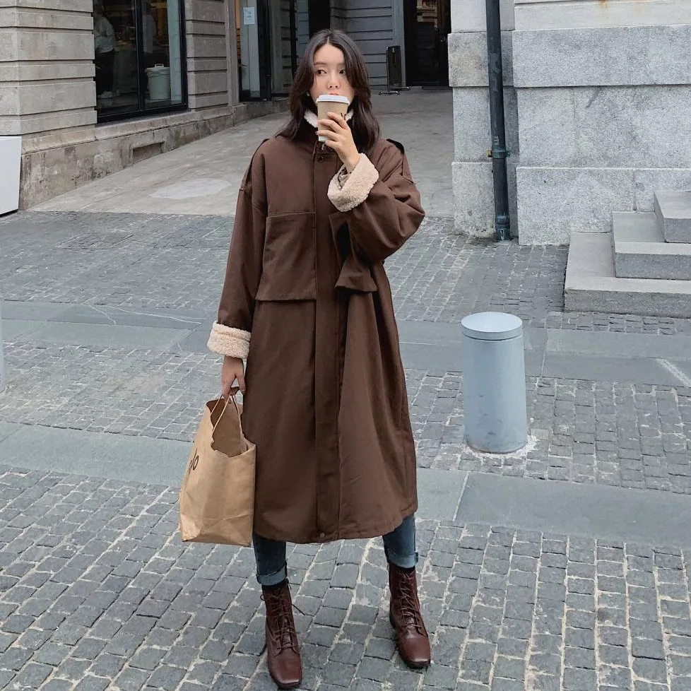 

Photo Shoot Ulzzang Coffee Mid-length Handsome Stand Collar Stereo Pocket Lambs Wool Workwear Cotton Coat Coat Women's
