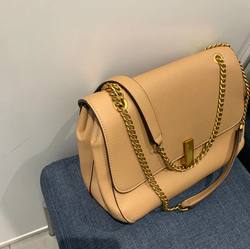 

Large Capacity Genuine Leather Shoulder Bag Women 2019 Autumn Chain Simple Messenger Bag Metal Buckle Soft Stray Bag