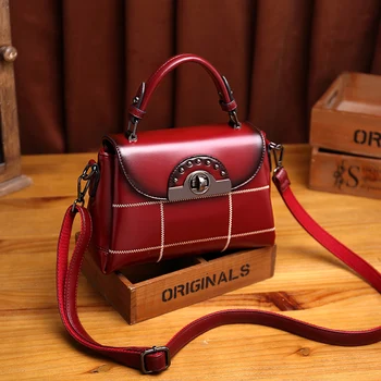 

2020 Autumn New Women's Shoulder Diagonal Bag Fashion Cowhide Cover Crossbody Bags Woman Casual Zipper Red Square Handbag Women