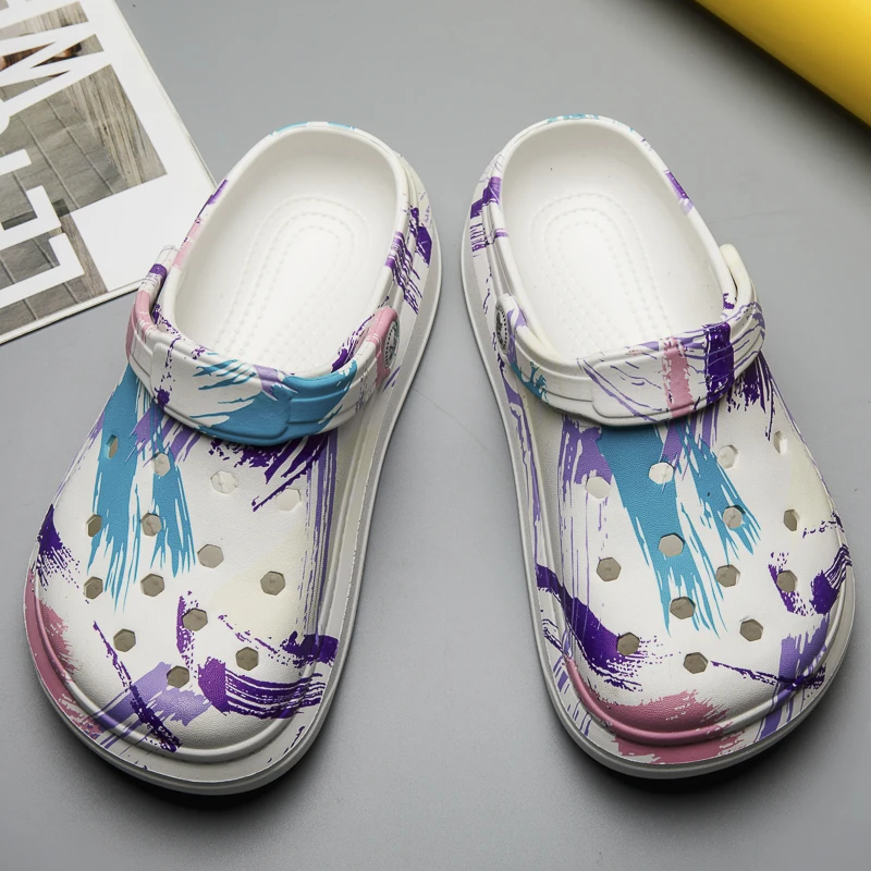 New Summer Ladies Beach Green Clogs Women Sandals Crocse Shoes Croc EVA Lightweight Flat Sandles Unisex Colorful Shoe Sandalias