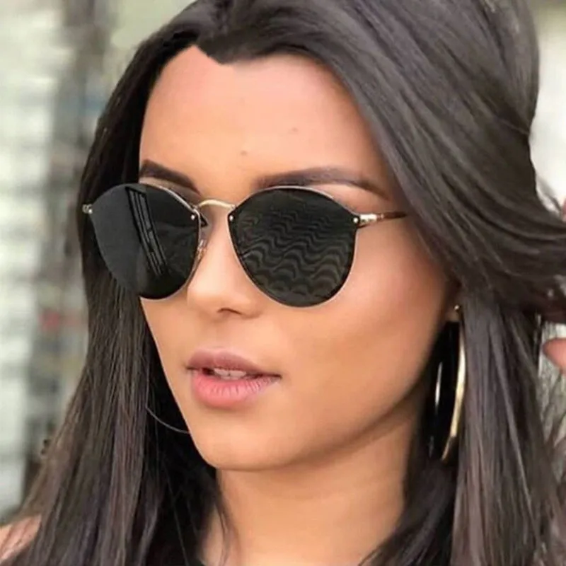 

2020 New Cat Eye Sunglasses Women Luxury Goggles Fashion Women Sun Glasses Clear Lens Cateye Female Eyewear Rimless Gradient