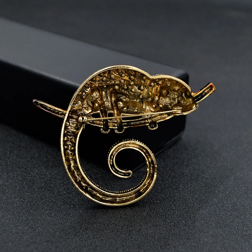 CINDY XIANG Large Lizard Chameleon Brooch Animal Coat Pin Rhinestone Fashion Jewelry Enamel Accessories Ornaments 3 Colors Pick