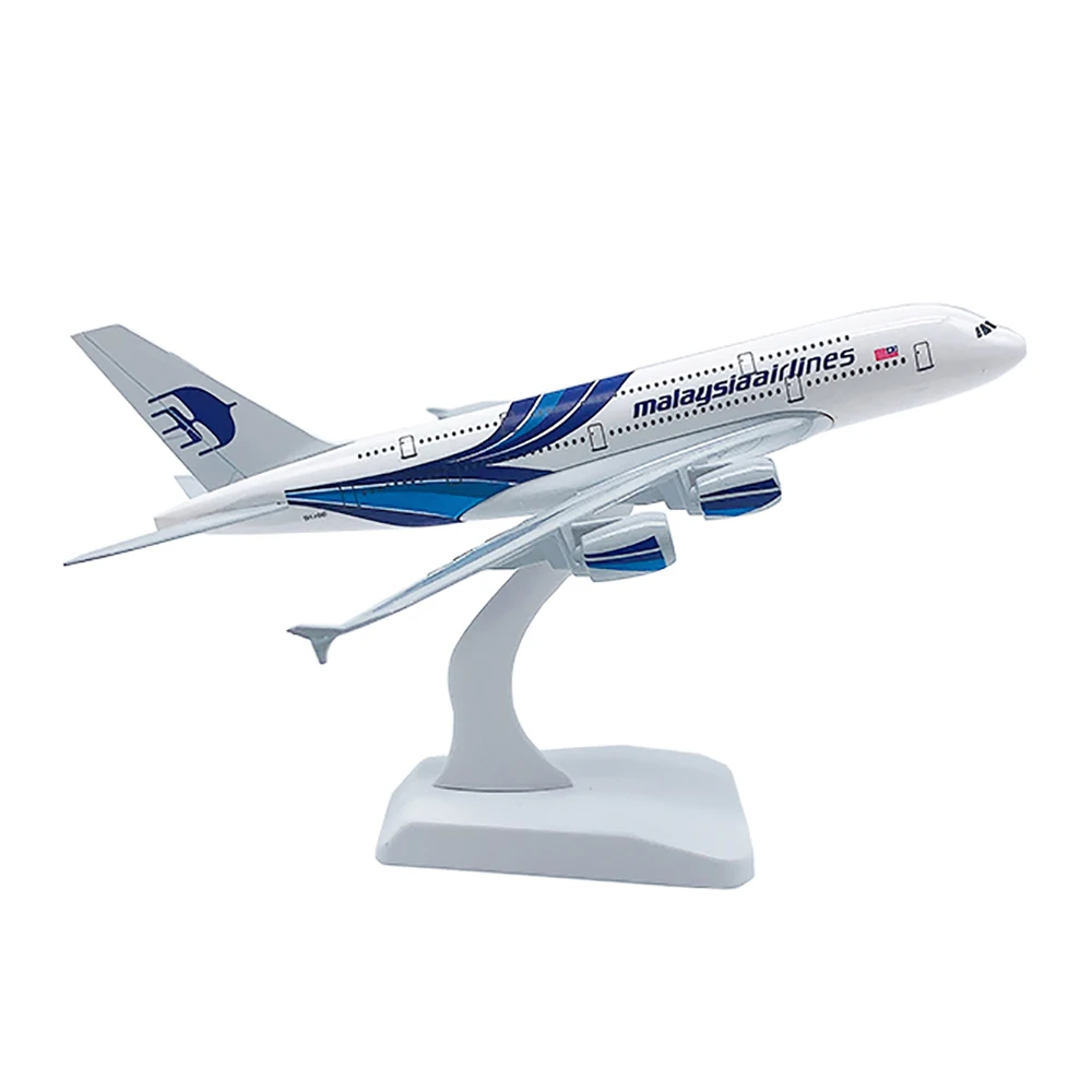 

18cm Aircraft Airbus A380 Malaysia Airlines Alloy Plane Model Children Kids Gift for Collection Home Decoration
