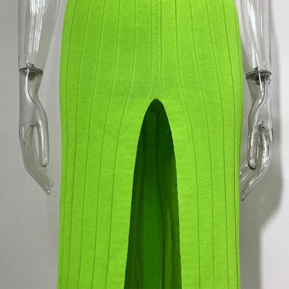 11604810228_1118434543