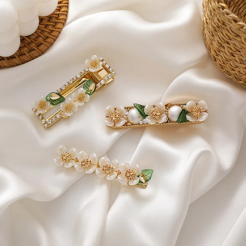 1Pcs Sweet Pearls Flower Hair Clips Summer Accessories For Girls Fresh Style Pear Bloom Hairpins Headwear Barrettes |