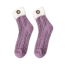 Женские мягкие носки с вышивкой; коралловые бархатные носки для сна; сезон осень-зима; Новинка; теплые толстые мягкие домашние носки-тапочки; модные носки с манжетами в виде медведя