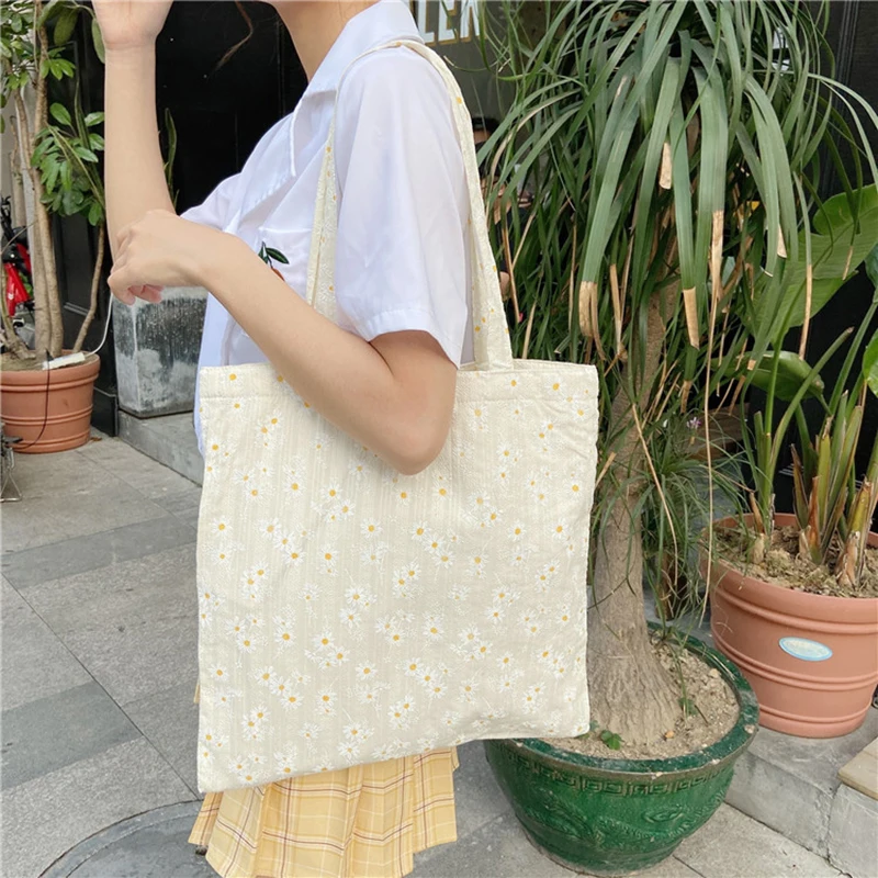 

Embossed Daisy Shopping Bag Tote Harajuku Shopper Bag Women Canvas Shoulder Bag Female Floral Funny Eco Large-capacity