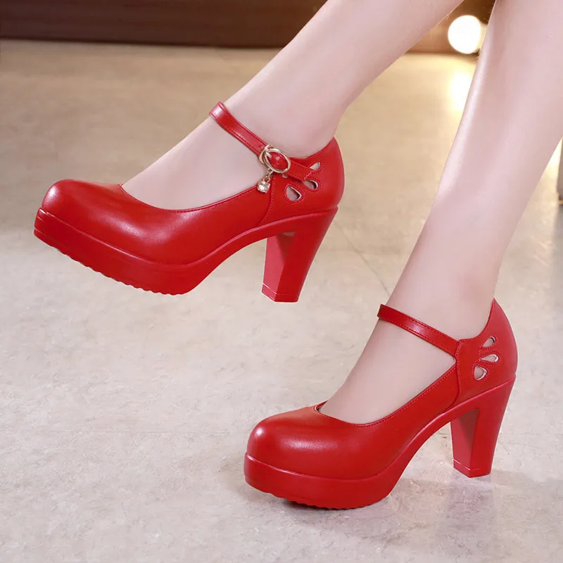 8cm heel red Обувь на платформе с квадратным каблуком и круглым носком; женские туфли-лодочки; коллекция года; свадебные туфли на высоком каблуке; женская офисная обувь из спилка; большие размеры - Цвет: 8cm heel red