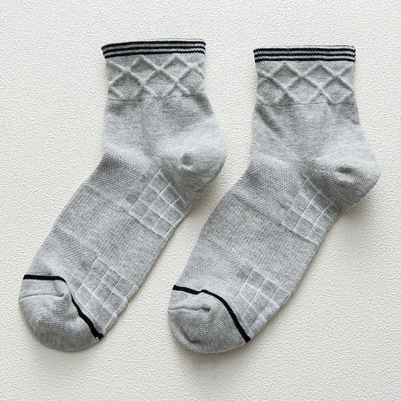 9422162004_934137848