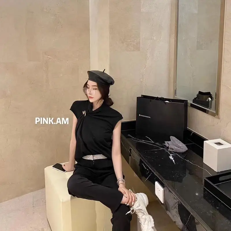 KEMAIDI Matte Black &ampPink Bathroom Shower Set