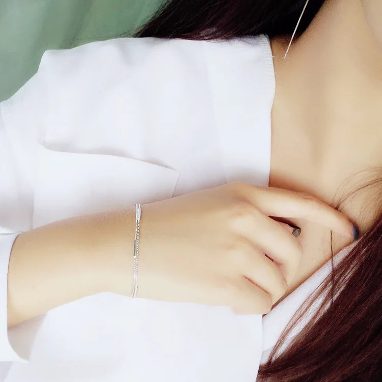   ڽ ü     &    Pulseira Feminina